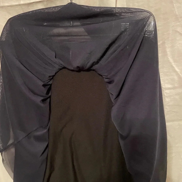 Vince camuto navy flowy mini skirt size small - Picture 2 of 4